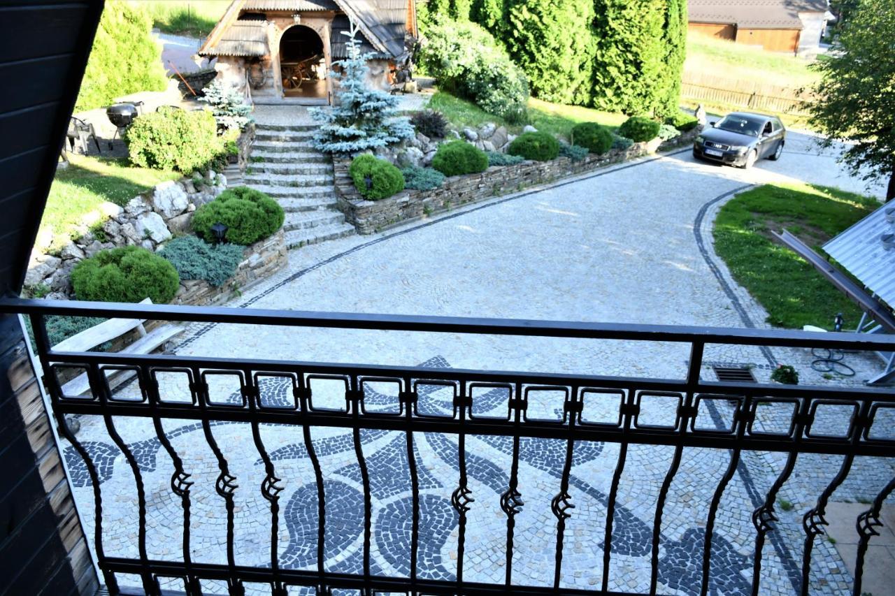 Ferienwohnung Pokoje U Jantkow Dzianisz Exterior foto